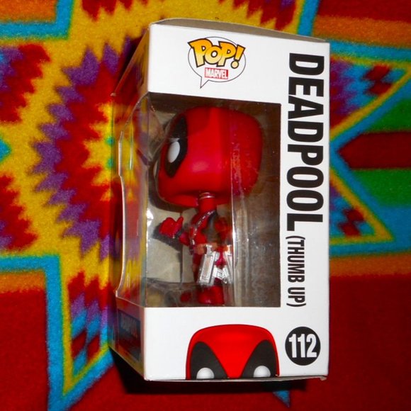 Funko Pop! Marvel - Deadpool (Thumb Up) #112 Vinyl Bobble Head Figure - Picture 2 of 6